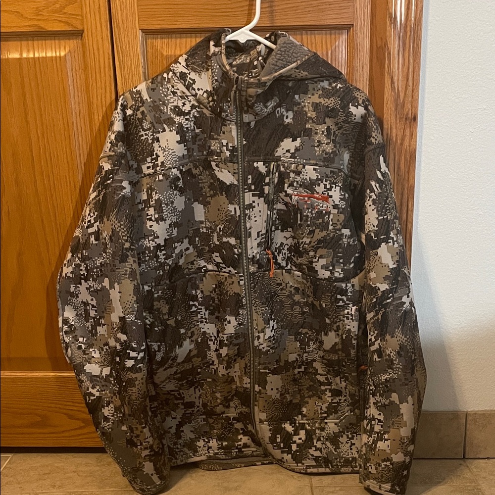 Sitka traverse hoodie